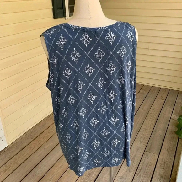 Cato Tunic Top Sleeveless Blouse Plus 26W 28W Dusty Blue Floral Tie Front - Picture 2 of 8